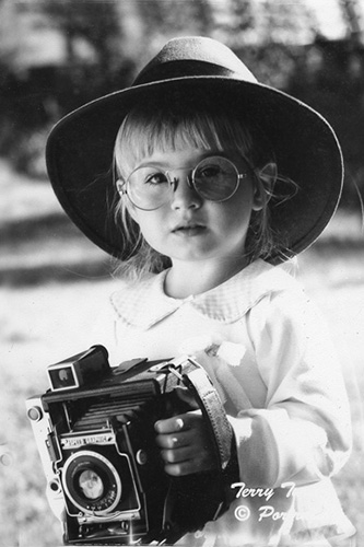 <cub reporter antique camera>