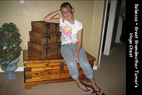 <hope chest cedar chest>