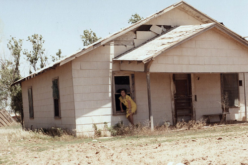 janell at bula farm house