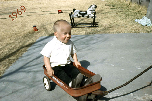 <red wagon 1969>