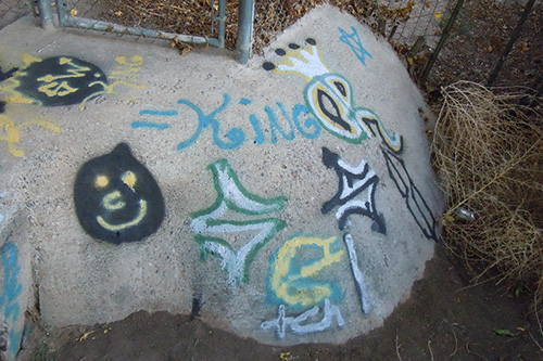 <graffiti>