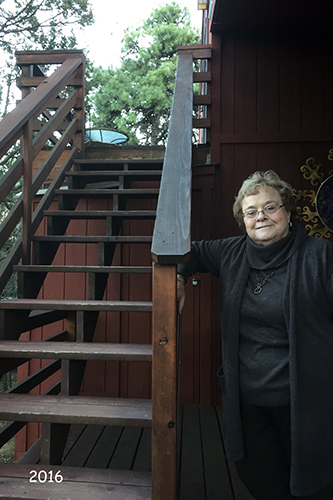 janell thanksgiving ruidoso patio stairs 2016